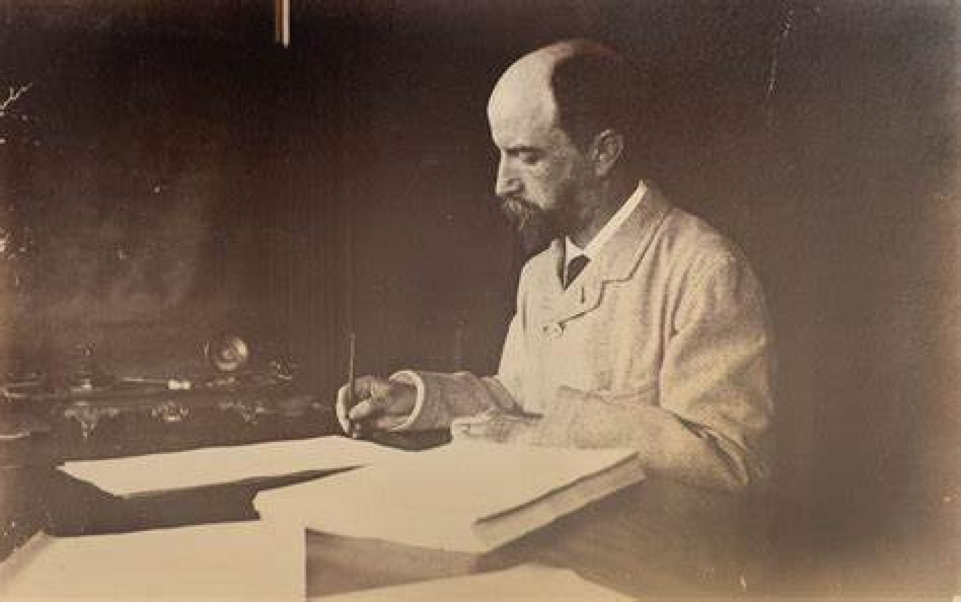 A Family of Presidents, A Mind of Reflection: The Story of Henry Adams
